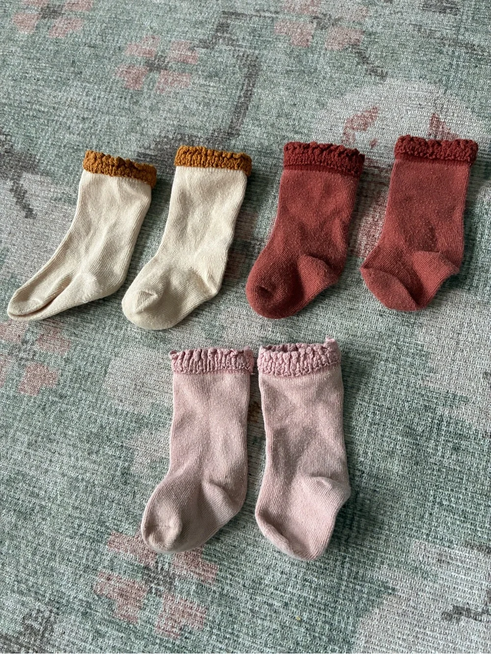 3 Pairs Autumn Baby knee socks with Ruffle Lace Trim -Cream, Rust, Blush, EUC